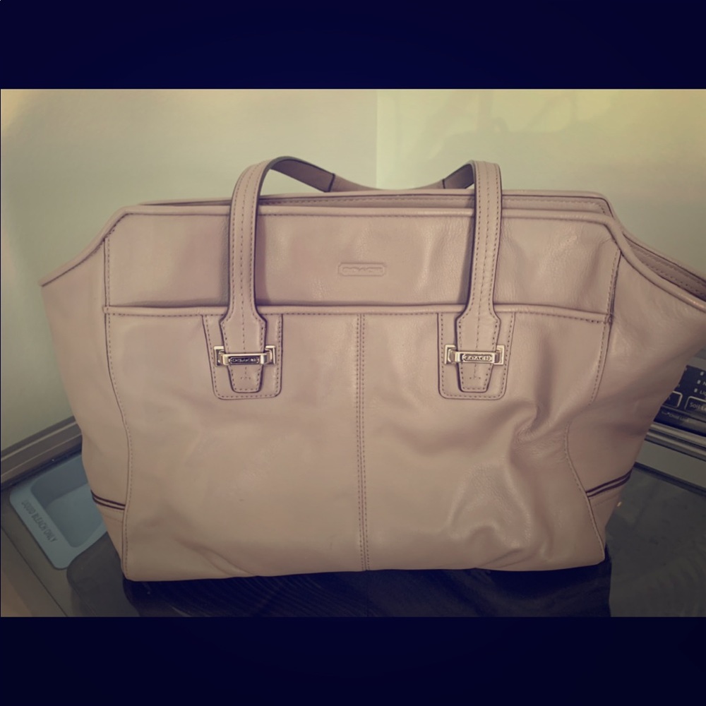 Coach handbag | Used | Cream(-ish)